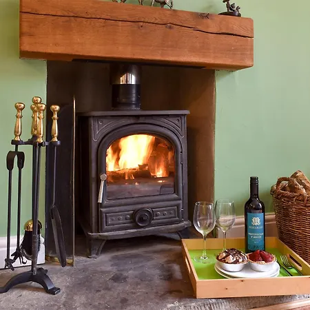 Holiday home Coach House